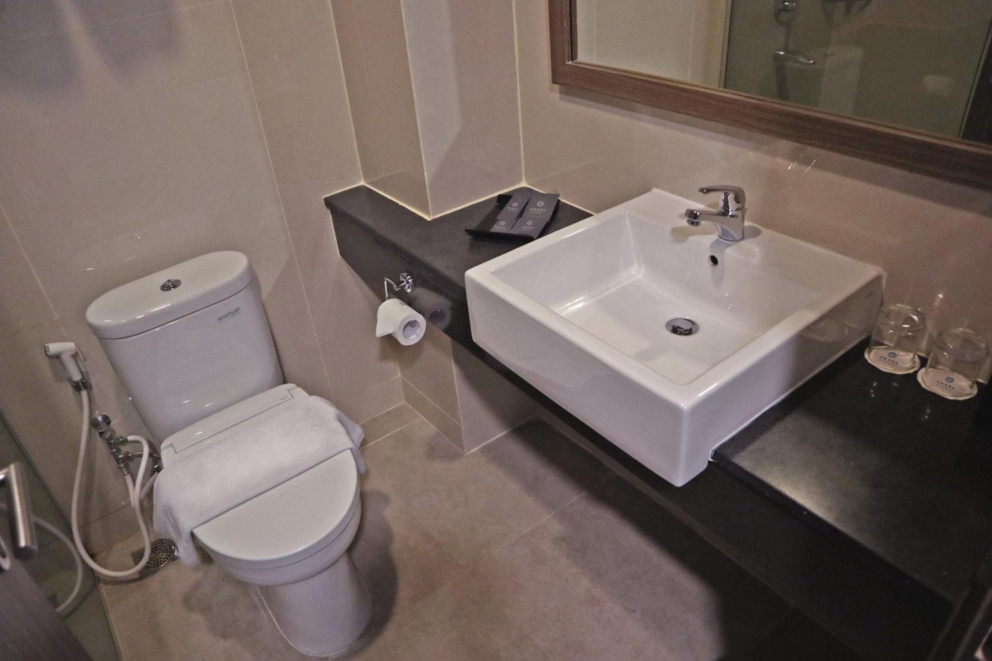 Anara Sky Kualanamu Hotel Medan Eksteriør bilde