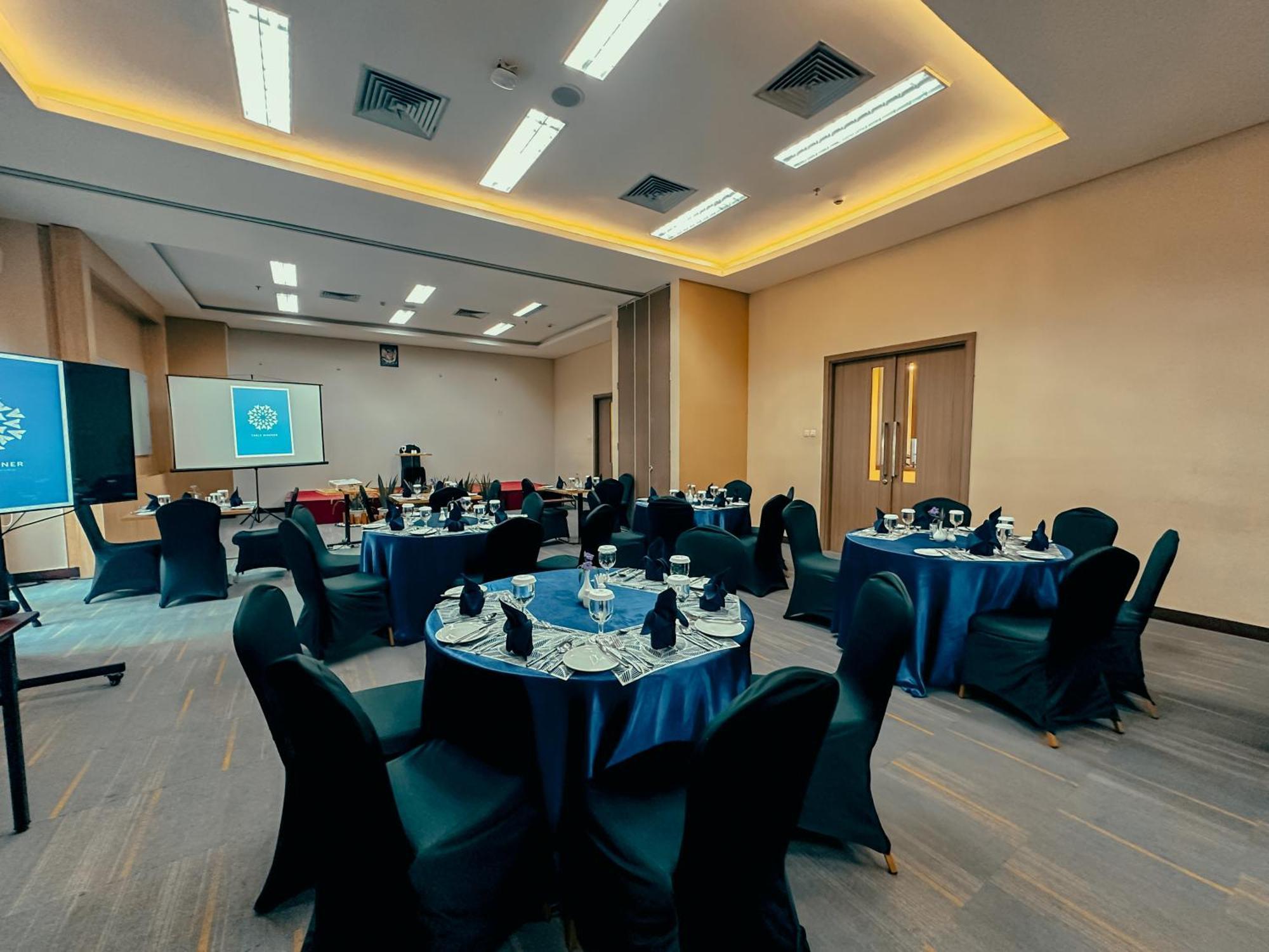 Anara Sky Kualanamu Hotel Medan Eksteriør bilde